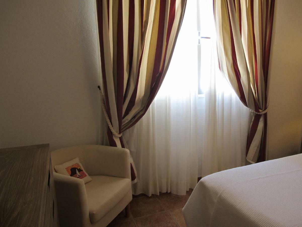 Villa Sa Vinyeta Làng Sant Llorenç de Balafia Ngoại thất bức ảnh