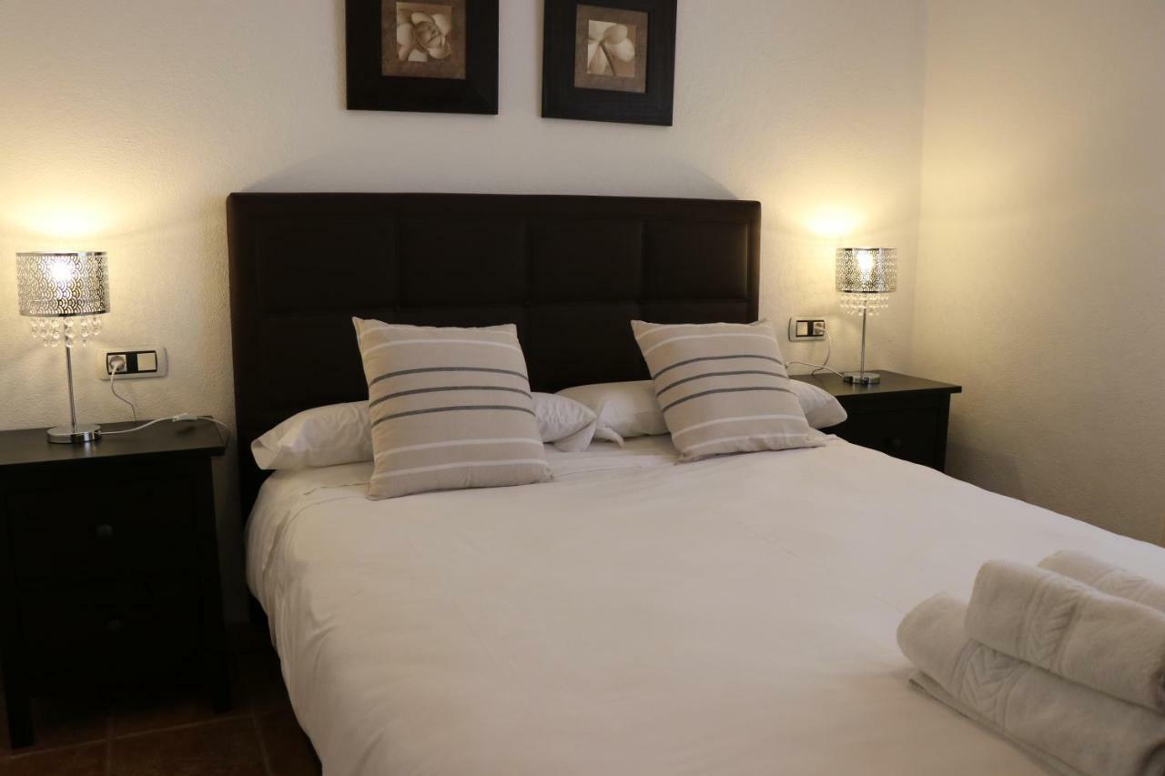 Villa Sa Vinyeta Làng Sant Llorenç de Balafia Ngoại thất bức ảnh