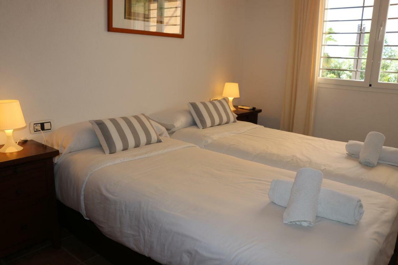 Villa Sa Vinyeta Làng Sant Llorenç de Balafia Ngoại thất bức ảnh