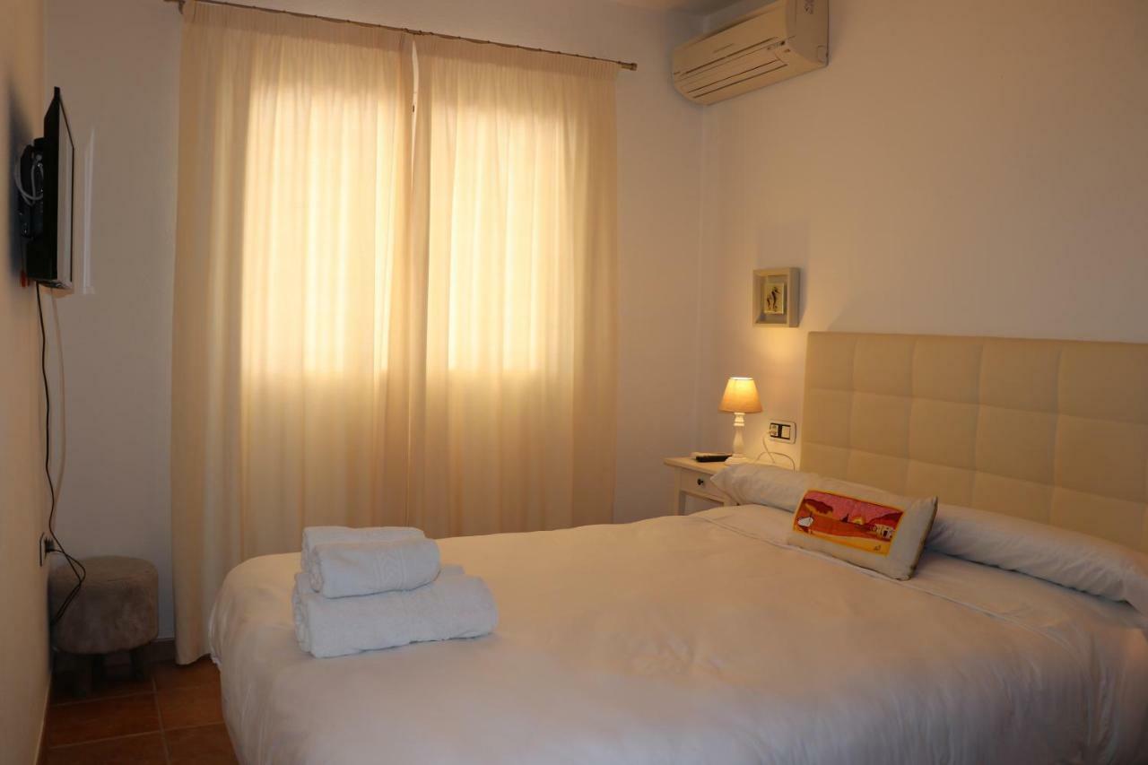 Villa Sa Vinyeta Làng Sant Llorenç de Balafia Ngoại thất bức ảnh